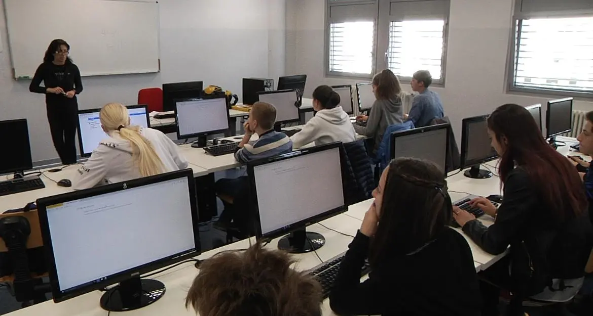 Altri soldi alla Formazione Professionale paritaria