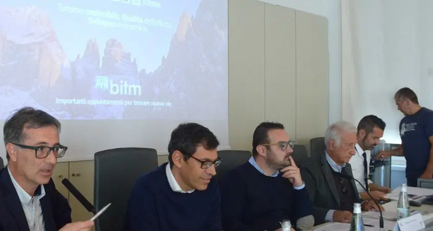 «Bondone, ora o mai più» Tutti vogliono la funivia