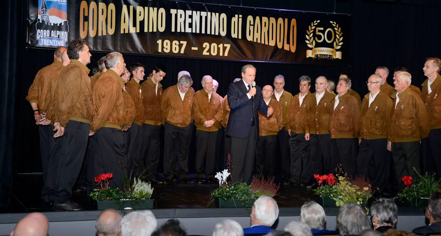 Coro Alpino, un sodalizio lungo cinquant’anni