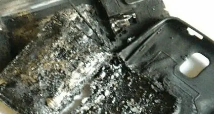 Scoppia il cellulare in casa di studentesse, nessuna ferita