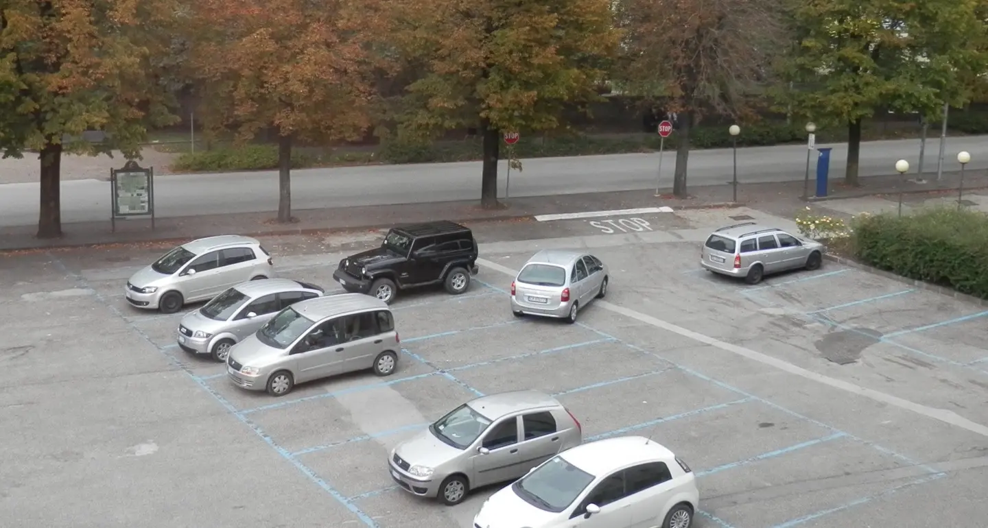 Parcheggiare l’auto costerà sempre uguale
