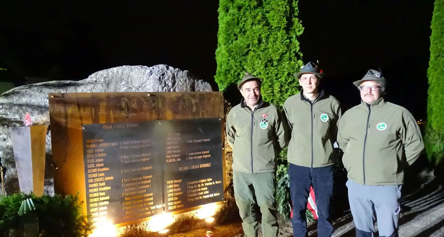 Frassilongo, monumento voluto dagli alpini