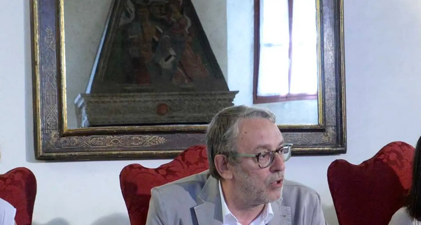 Asis, Uez dimezza le risorse: «Tempi duri»