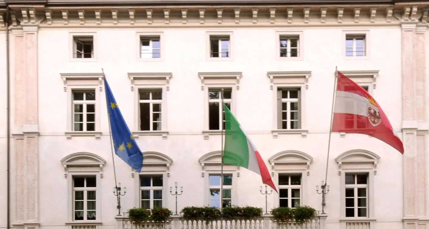 Piani di accumulo e borse di studio della Provincia