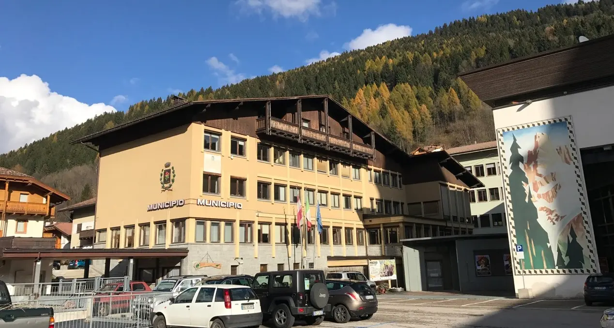 Municipio, ok alla riqualificazione