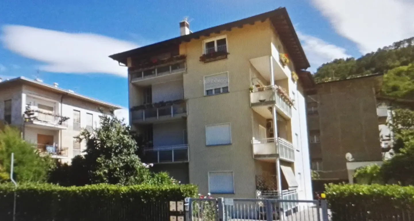 Cade da un caco, in elicottero al S.Chiara