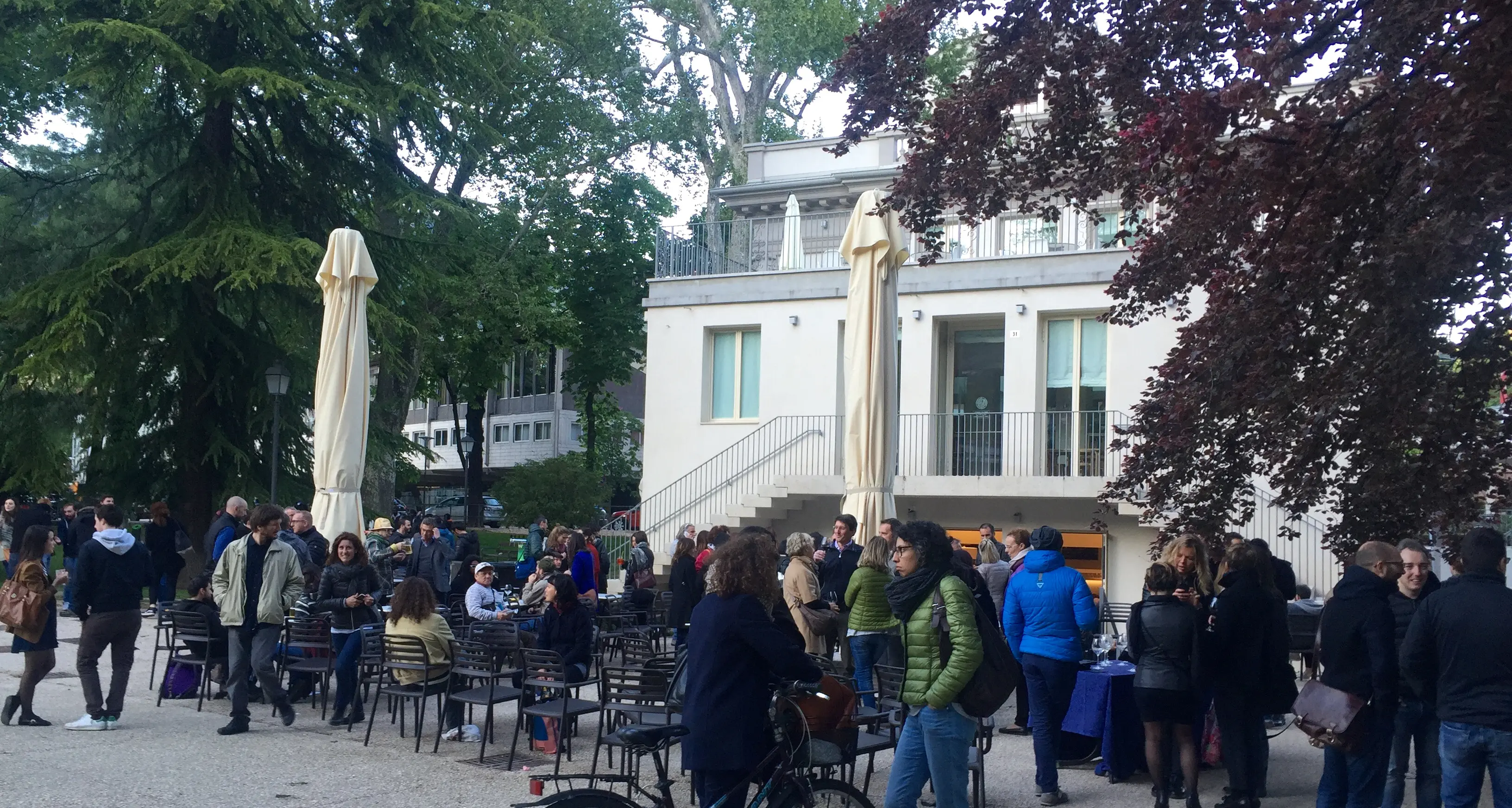 Piazza Dante, se ne va il \"Liber Cafè\"