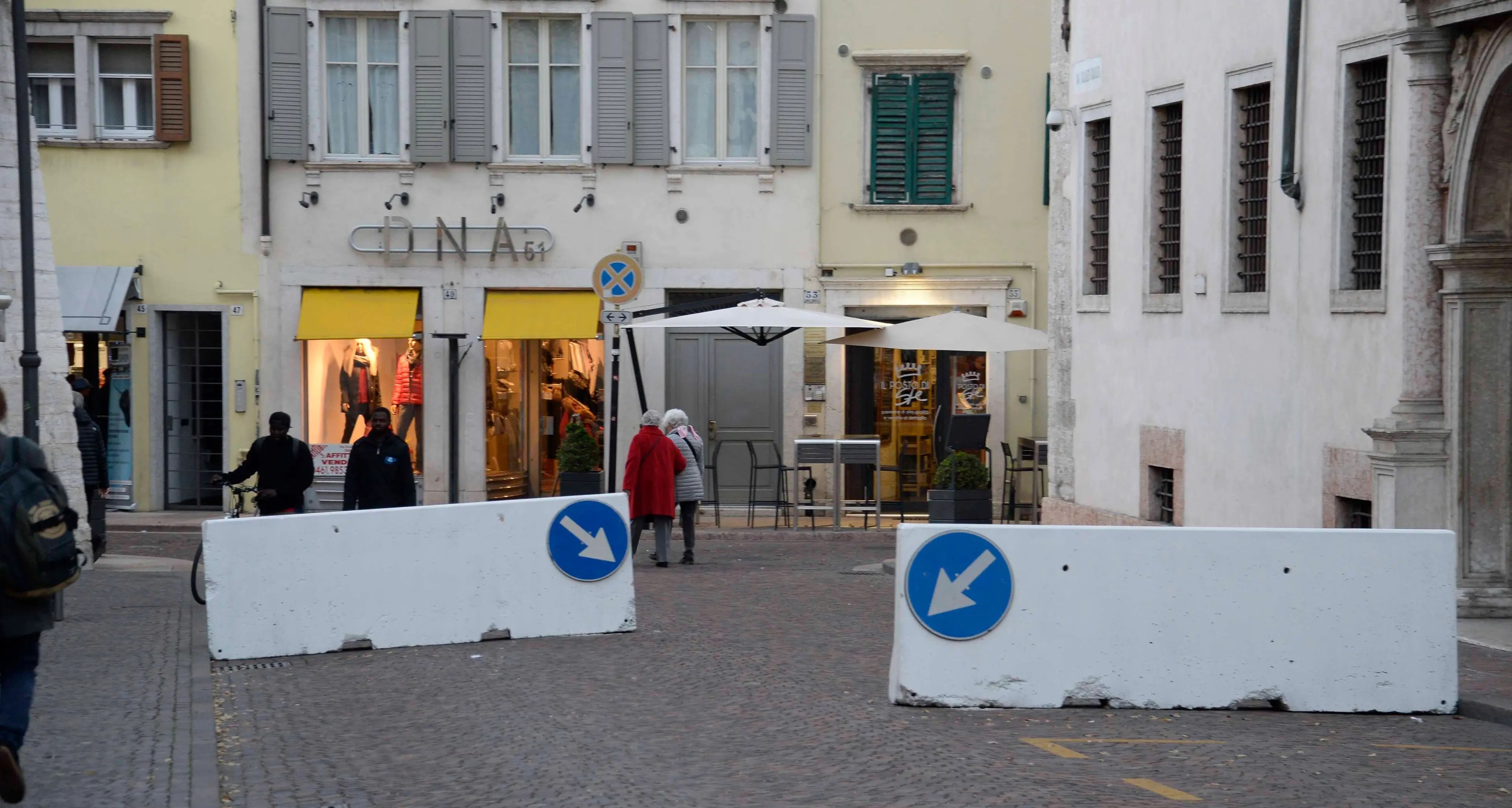Aprono i mercatini e la città si \"blinda\"