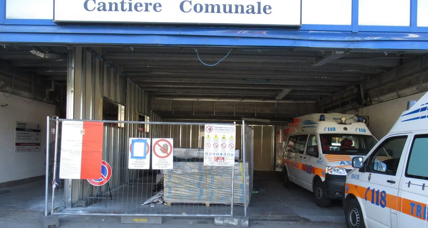 Un box ambulanze in viale dell’Industria