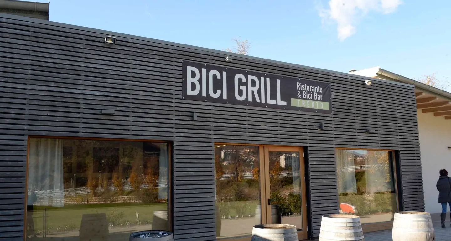 Furto nella notte al Bicigrill