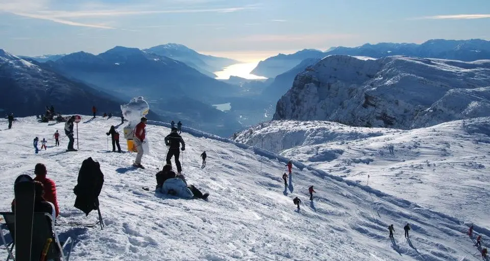 Sabato sugli sci: aperte le principali piste, la stagione parte in anticipo