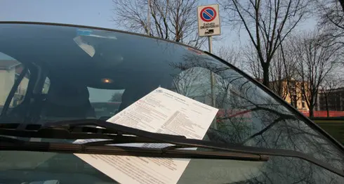 Ben 1500 sanzioni in occasione dell'ultima pulizia strade in città