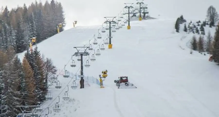 Neve sull’Alpe Cimbra, oggi il via agli impianti