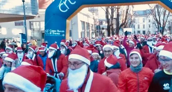 Christmas Run, il 16 dicembre torna la corsa natalizia nelle vie del centro