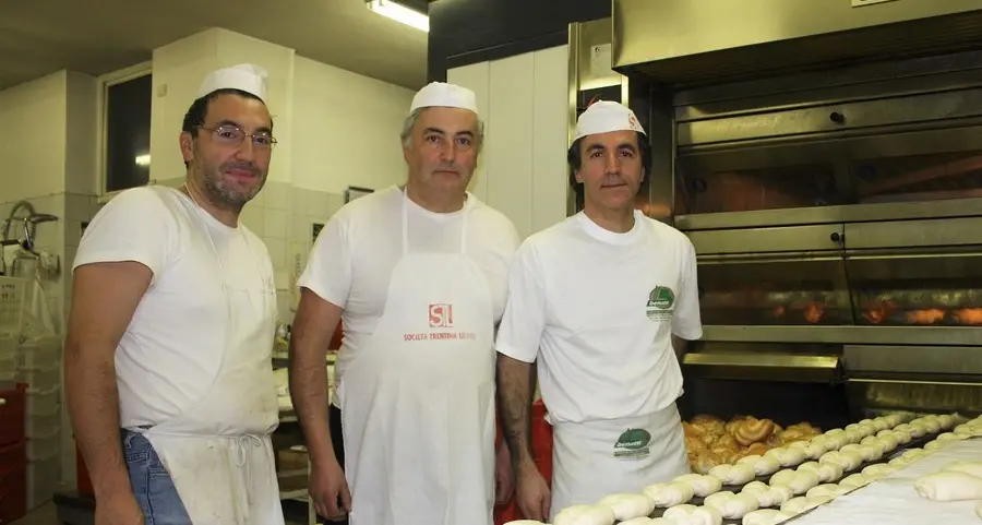 Annullo celebra il panificio a legna