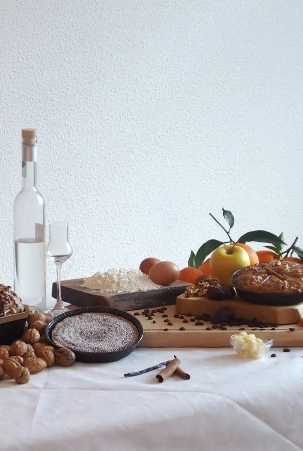 Fra i portici addobbati degustazione di tre dolci inediti