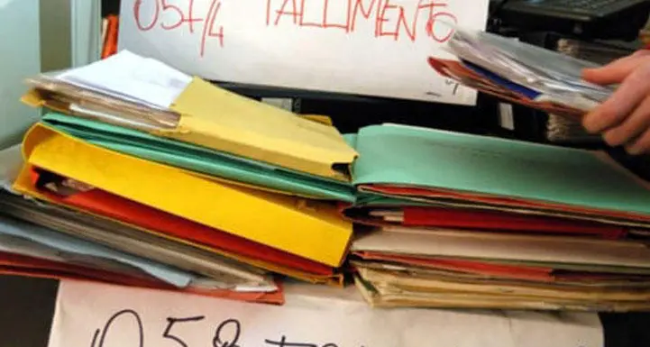 Calano i fallimenti, si vede la luce