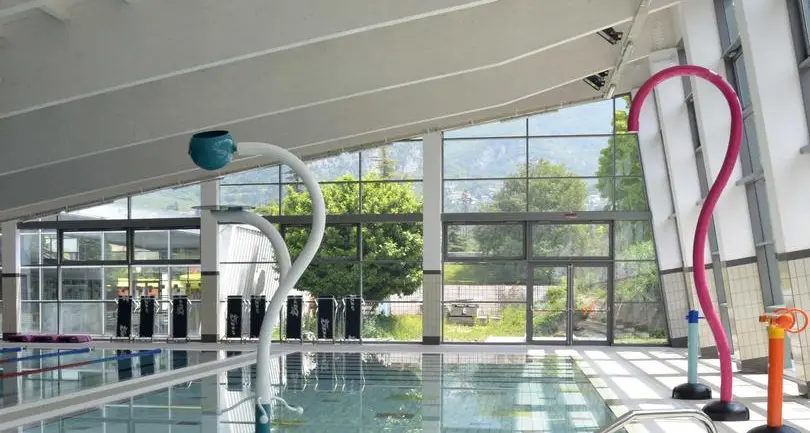 Piscina, 330 mila euro per la sola zona wellness