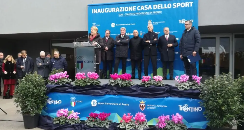 Casa dello Sport, taglio del nastro a Sanbapolis con Malagò