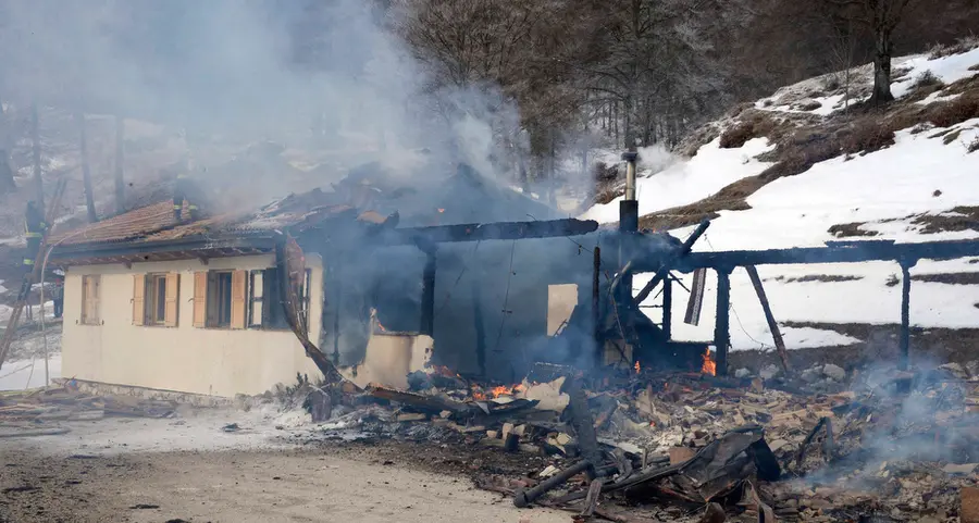Malga Albi distrutta da un rogo devastante