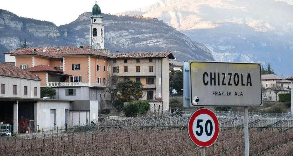 Don Ezio Seppi ricattato con video hard