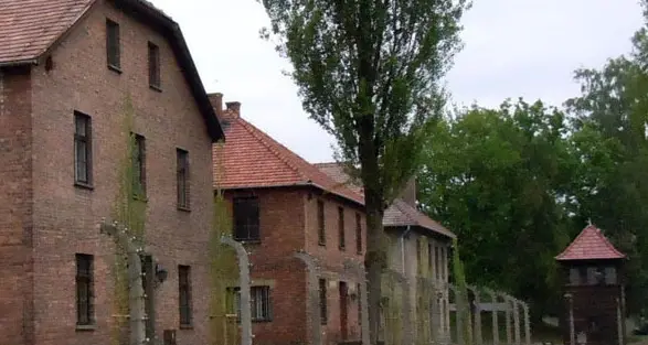 Al Don Milani il film documento sulla Shoah