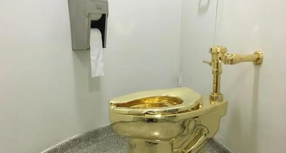 Trump: un wc al posto di un Van Gogh
