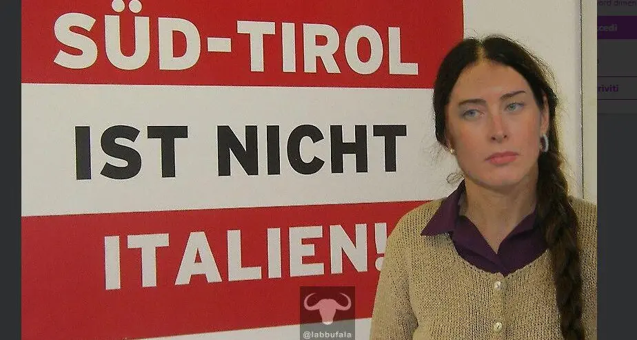 Pd, ironia social
