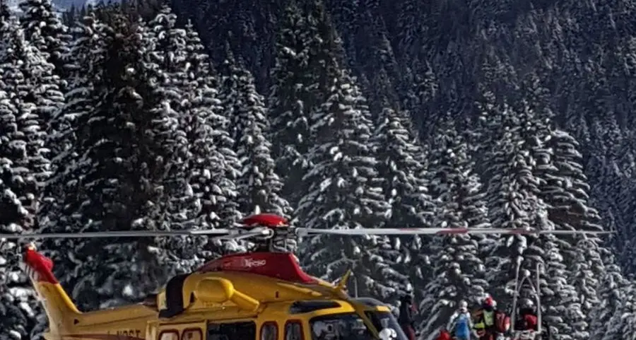 Sciatore colpito da infarto, salvato dagli \"angeli delle piste\"