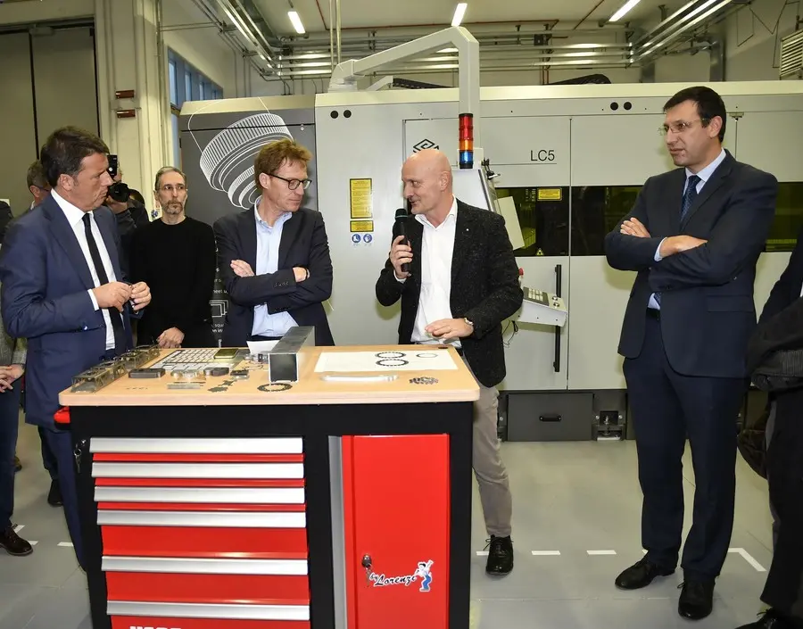tour Destinazione Italia - arrivo in treno Matteo Renzi (PD) e visita a Trentino Sviluppo / da sinistra: Matteo Renzi, Alessandro Olivi, Giulio Bonazzi presidente confindustria Trento