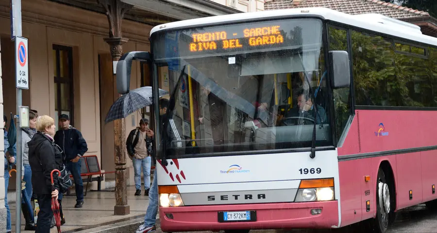 Ravagni: «Sparita la fermata dell’autobus»