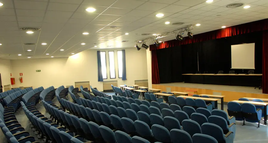 Il Comune di Riva «salva» il teatro in Comunità