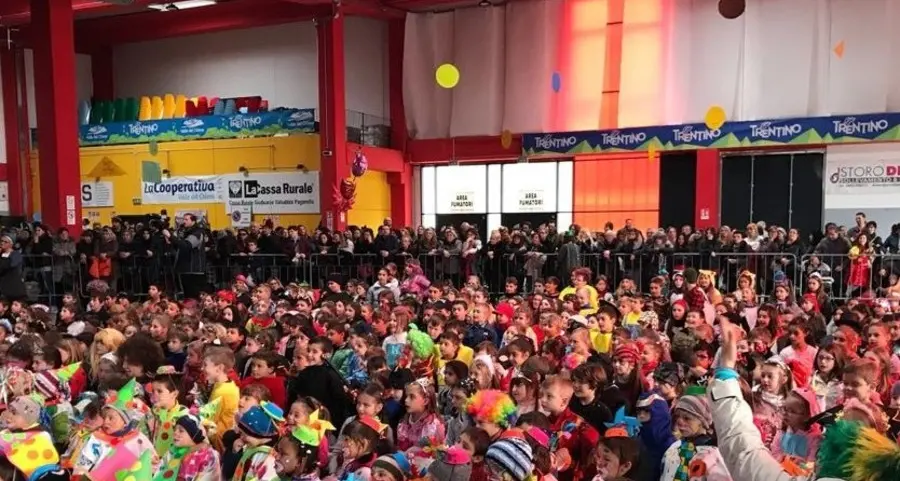 Storo, dopo la sfilata dei 499 bambini al Carnevale il grazie del presidente Coser