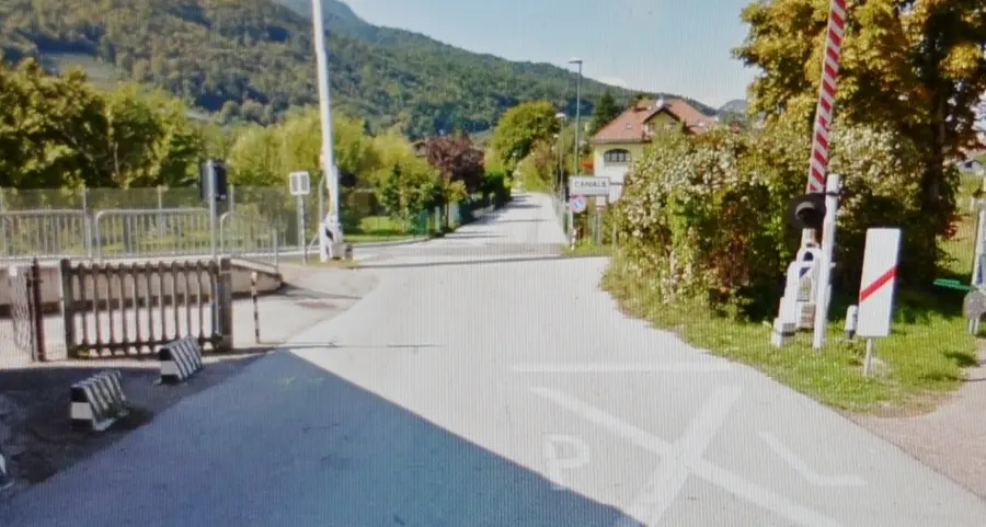 Chiusi per lavori quattro passaggi a livello