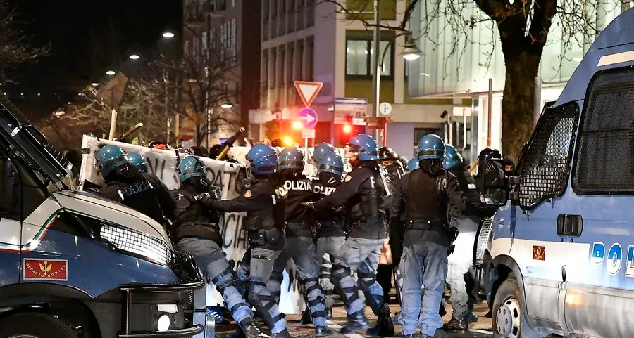 Mara Dalzocchio si indigna Valduga plaude alla polizia