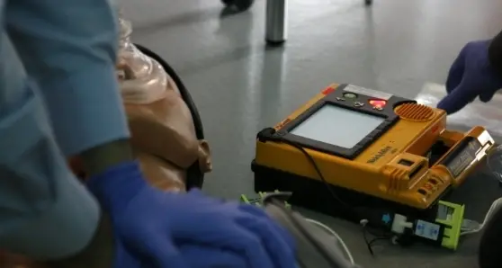 Promessi 10 defibrillatori, ma non c’è traccia