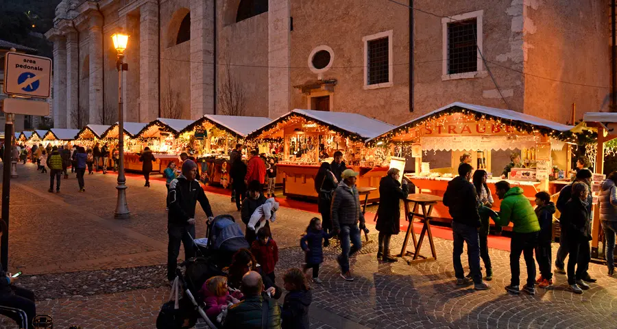 Natale, locomotiva-Mercatino