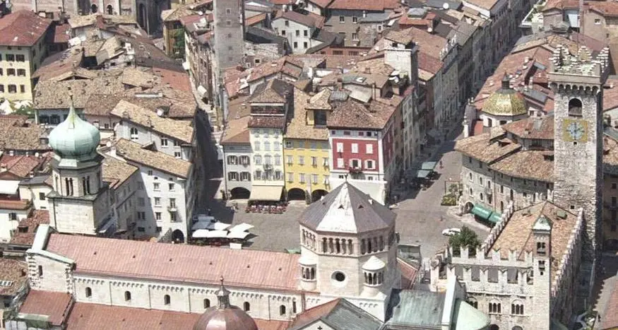 Tre donne per cambiare i tempi della politica
