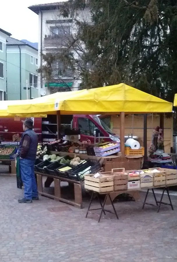 Il mercato contadino torna in piazza Fruet