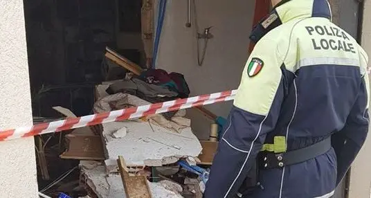 Esplode una bombola, casa distrutta