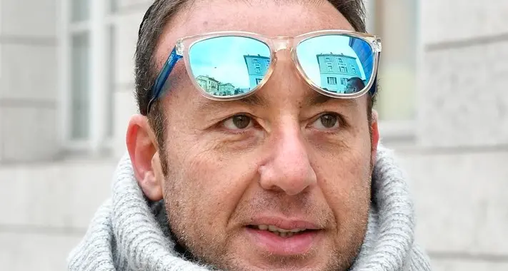 «Strisce indispensabili in via Dante»