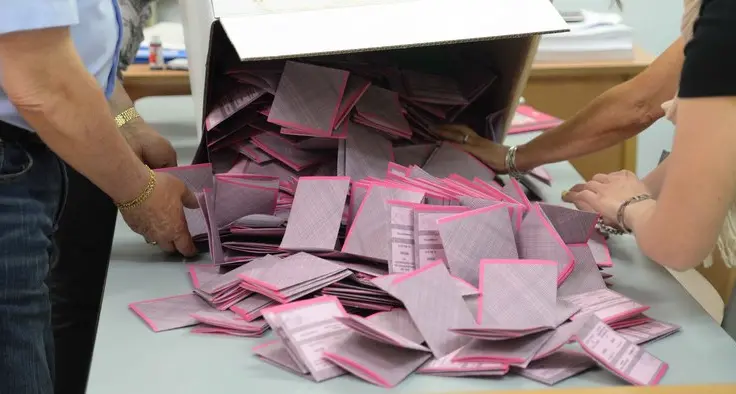 Sulla scheda spunta il tagliando antifrode