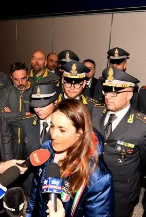 Il gruppo sciatori festeggia Sofia Goggia