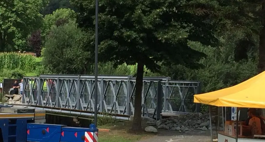 La passerella sul rio Bedù rimessa in sesto a tempo record