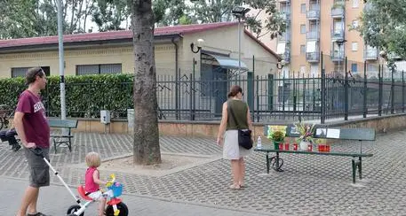 Bimbo schiacciato dalla panchina girevole nel Mantovano, tre trentini fra gli indagati