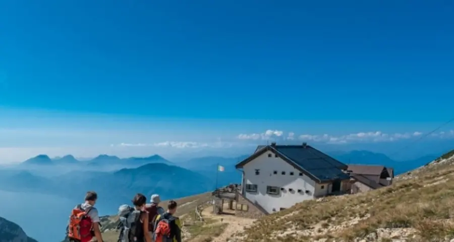 Perde le suole sul Baldo, chiama il soccorso alpino