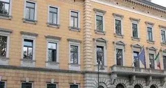 Scrivere «Bimbominkia» è diffamazione: arriva la condanna