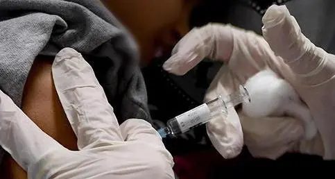Vaccini, esclusione bimbi non in regola: due genitori chiedono l'intervento dell'Avvocatura