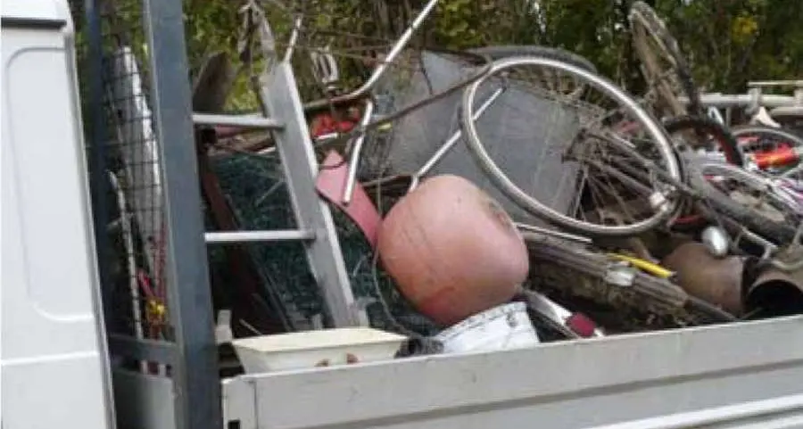 Raccolta materiale ferroso I sinti si mettono in regola