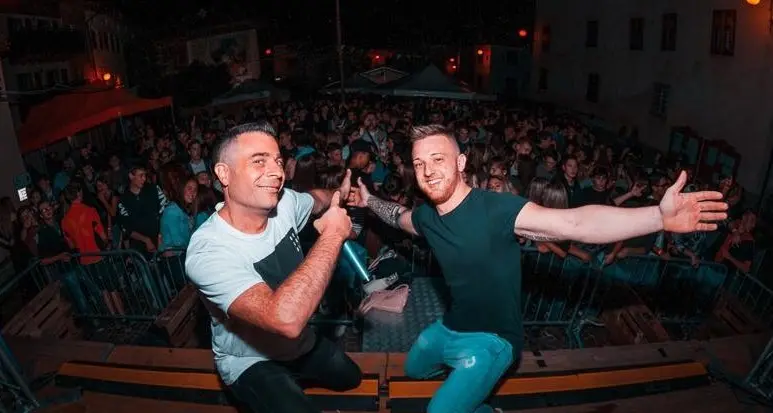 I dj Battan e Lou Albert aprono l’Edg Disco Arena